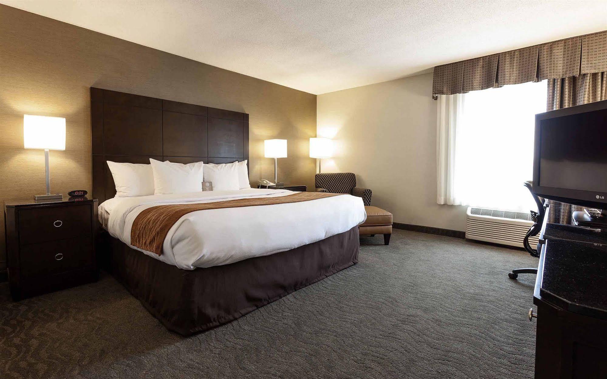 Best Western Chicago - Downers Grove Εξωτερικό φωτογραφία