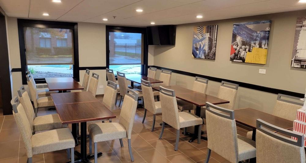 Best Western Chicago - Downers Grove Εξωτερικό φωτογραφία