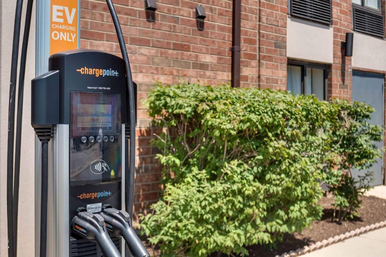 Best Western Chicago - Downers Grove Εξωτερικό φωτογραφία