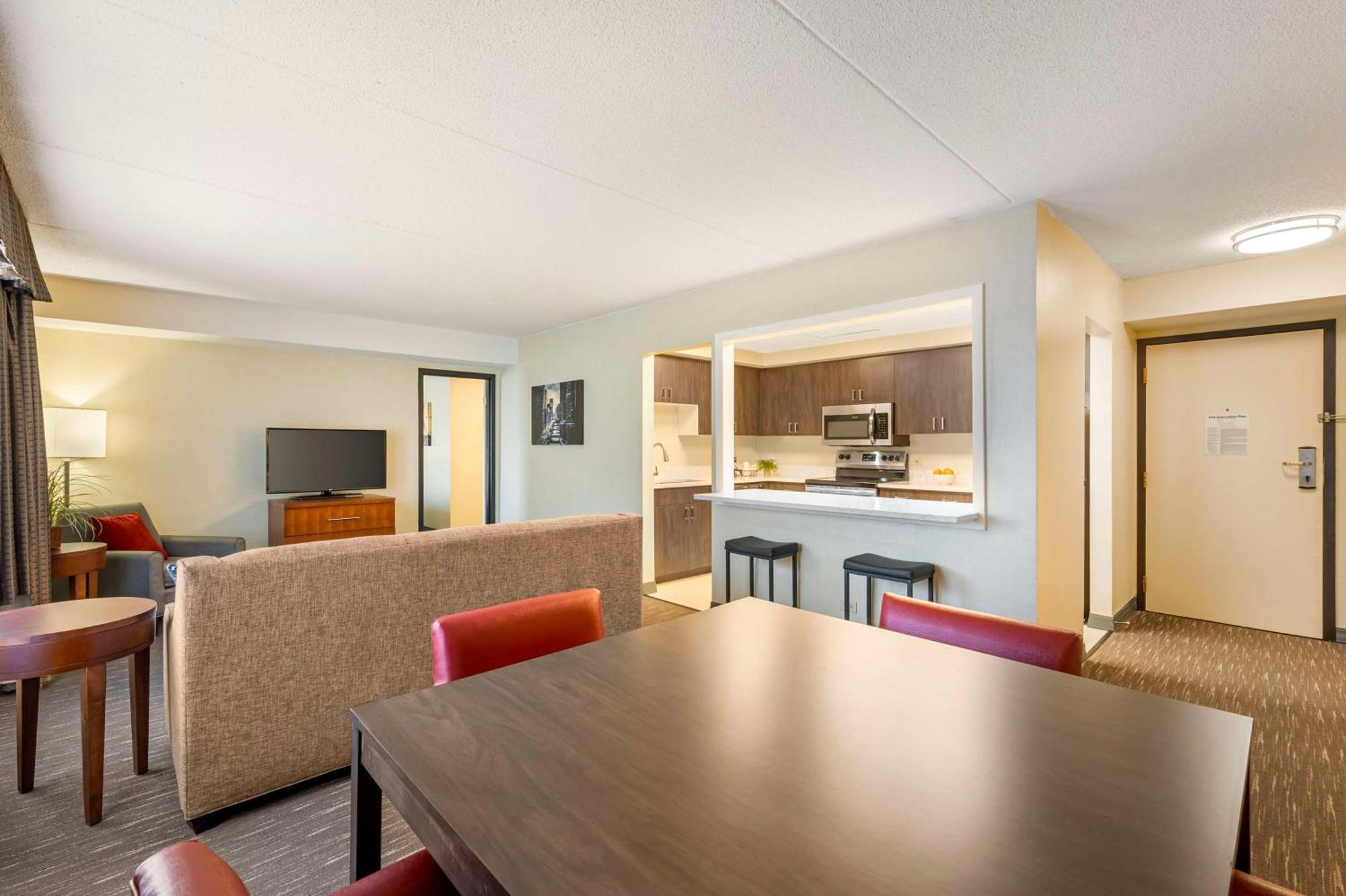 Best Western Chicago - Downers Grove Εξωτερικό φωτογραφία